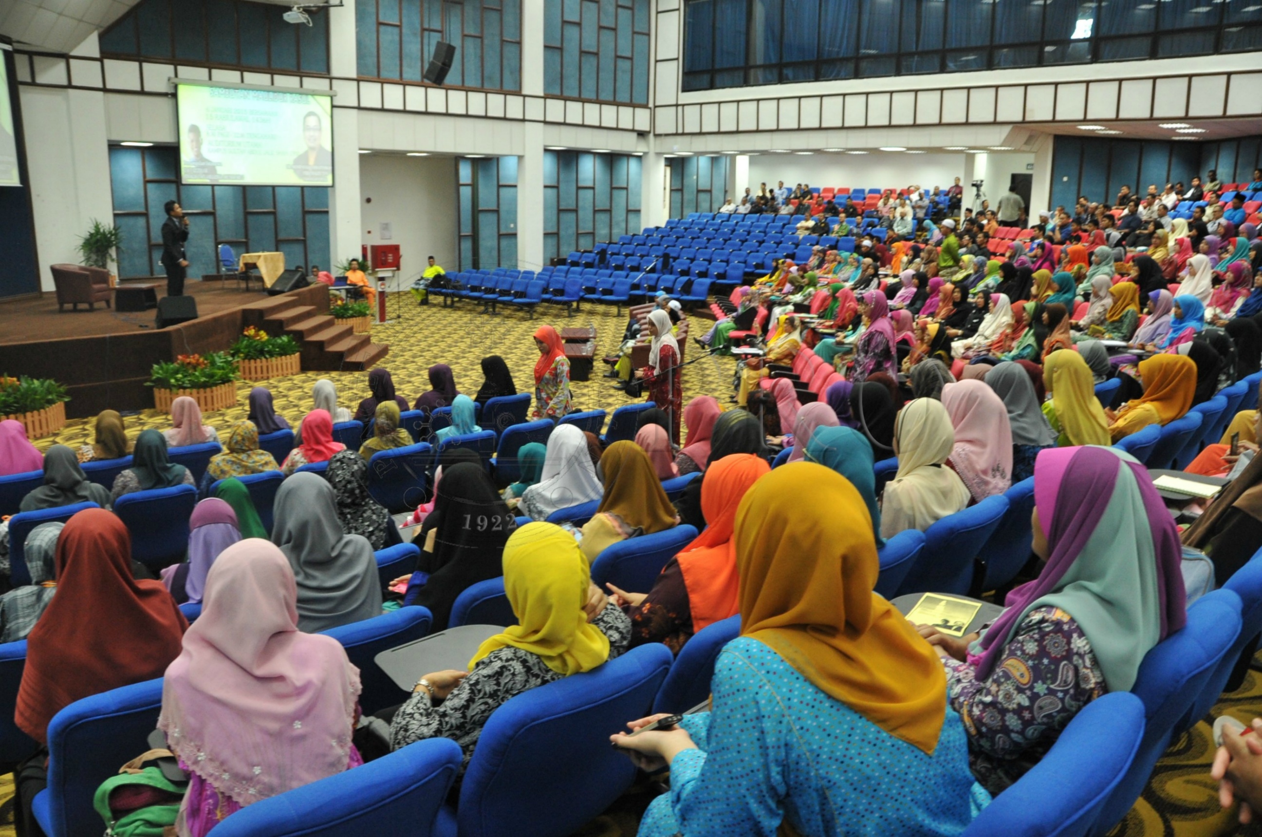 PRO 15 2 MAULIDUR PRO 4147